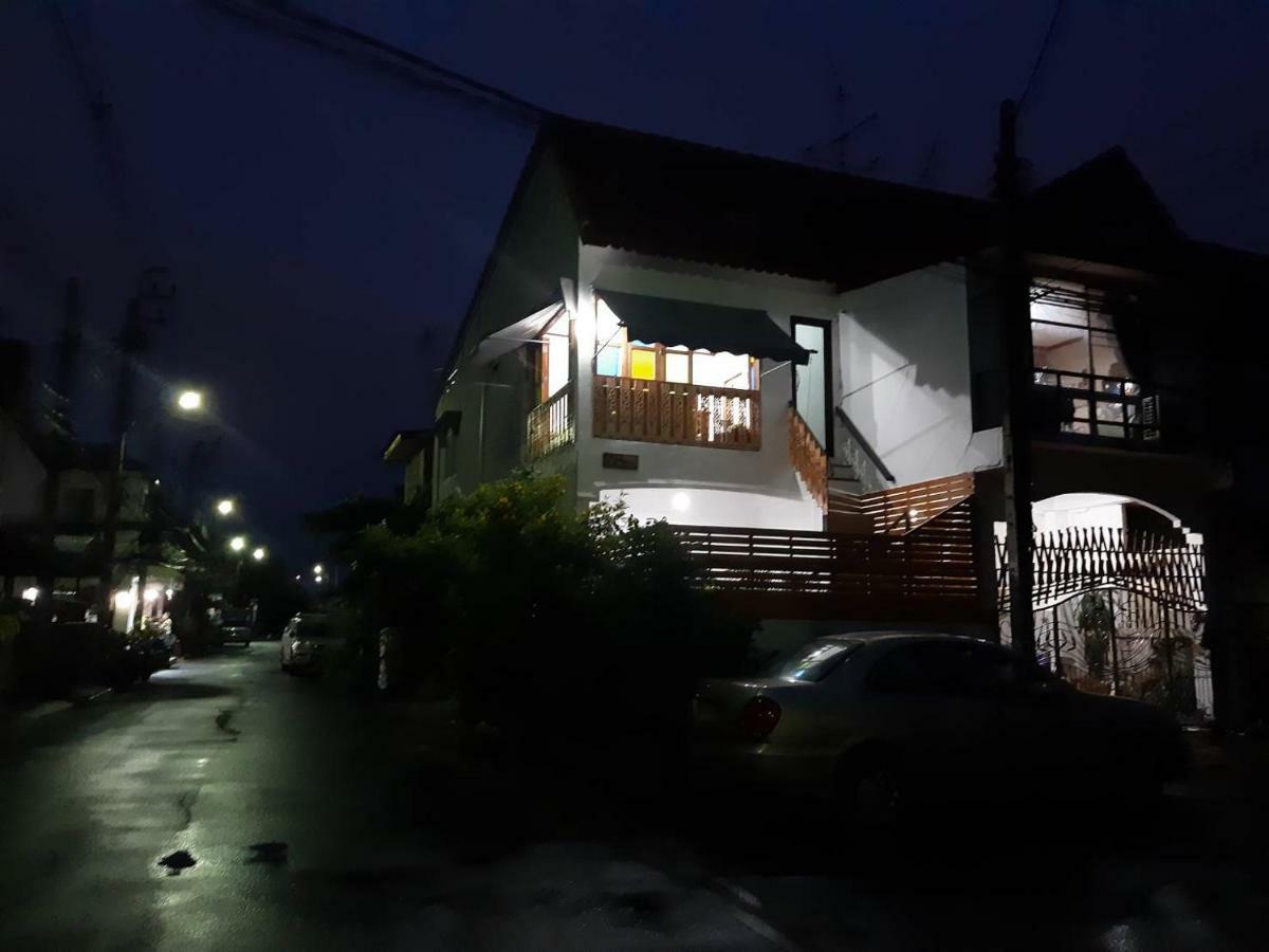 A & P House Apartment กรุงเทพมหานคร ภายนอก รูปภาพ