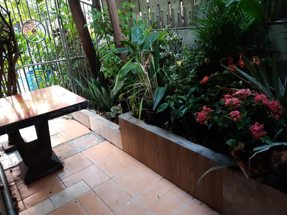 A & P House Apartment กรุงเทพมหานคร ภายนอก รูปภาพ