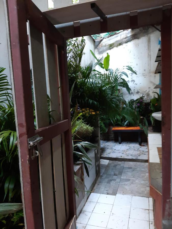 A & P House Apartment กรุงเทพมหานคร ภายนอก รูปภาพ