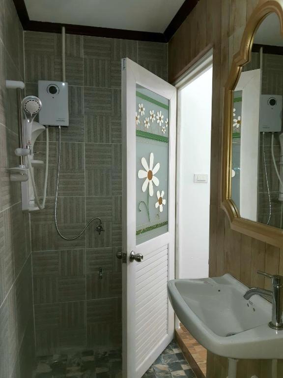 A & P House Apartment กรุงเทพมหานคร ภายนอก รูปภาพ